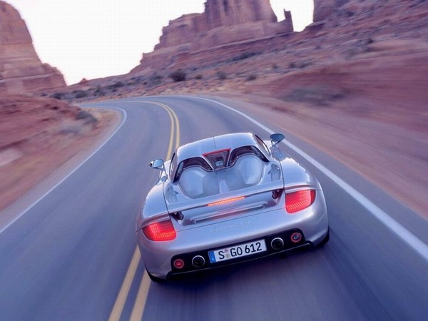 porsche-carrera-gt_ep_040.jpg (600x450) - 52 KB