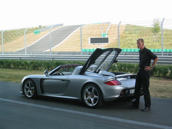 porsche-carrera-gt_ep_074.jpg (600x450) - 66 KB