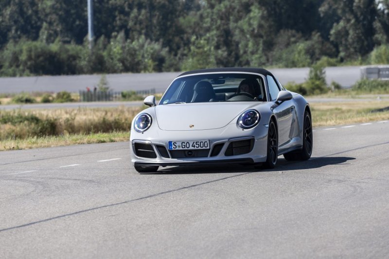 porsche-911-991_ep_224.jpg (800x533) - 76 KB