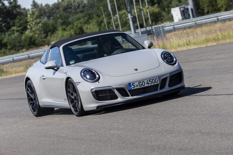 porsche-911-991_ep_225.jpg (800x533) - 82 KB